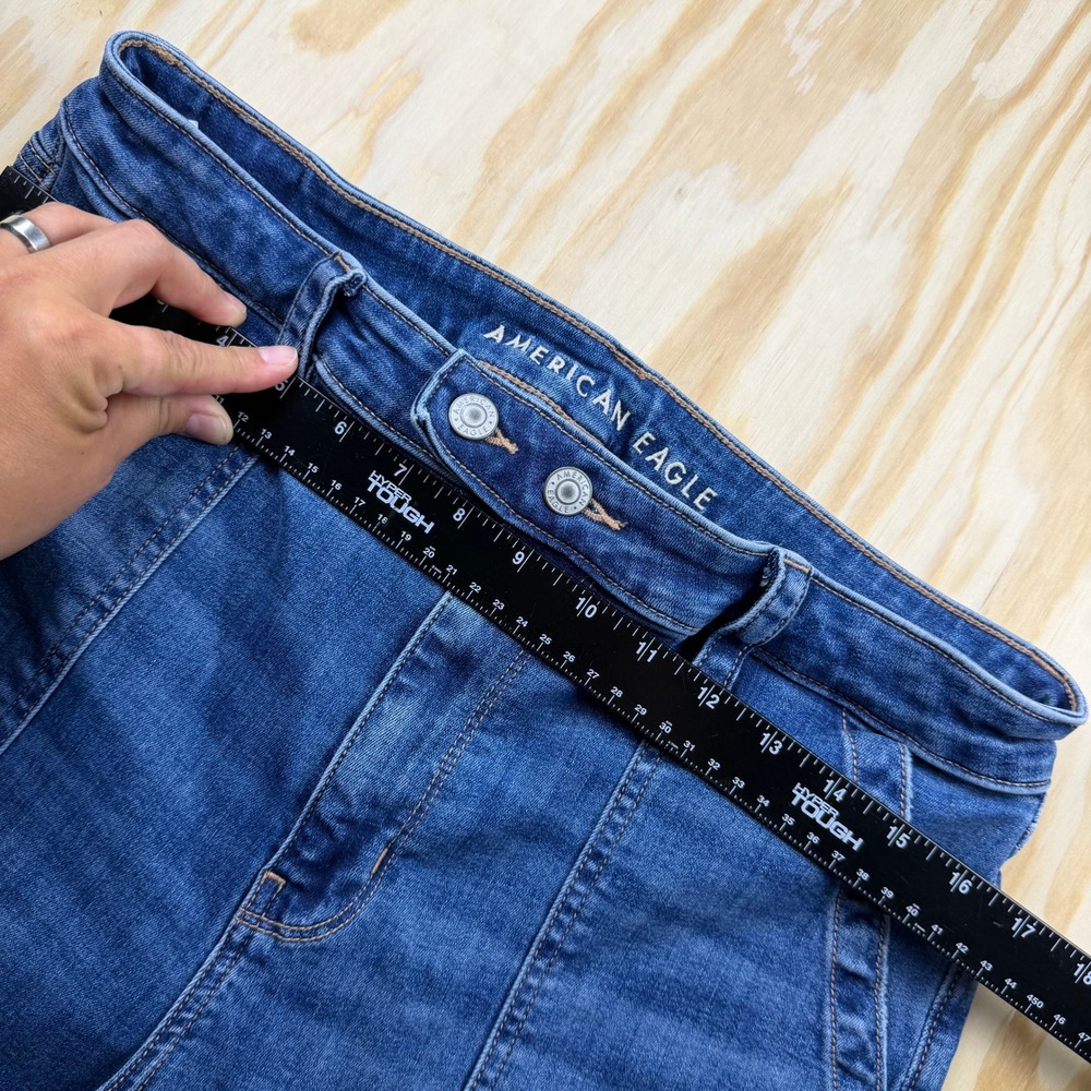 American Eagle Super High-Rise Flare Jeans 16 Long Medium Wash Patch Pockets - Picture 4 of 9